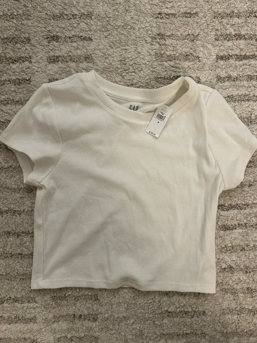 NWT Gap cropped white tee size medium